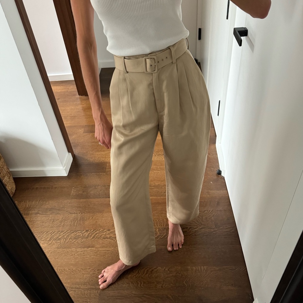 Beige High-Waisted Trouser